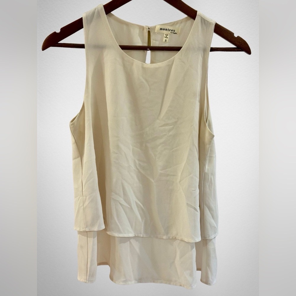 Monoreno Women's Cream Sleeveless Top